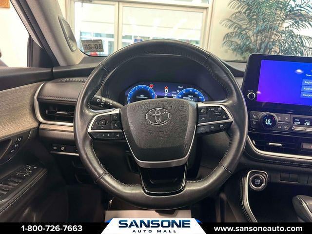 2025 Toyota Highlander XLE