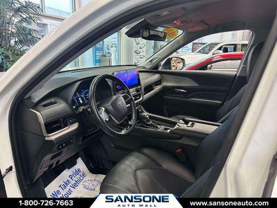 2025 Toyota Highlander XLE