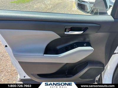 2023 Toyota Highlander L