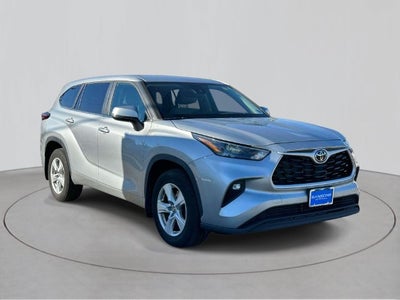 2024 Toyota Highlander LE