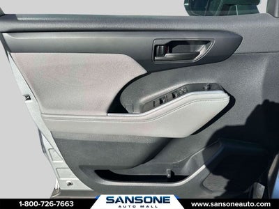 2024 Toyota Highlander LE