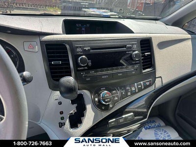 2014 Toyota Sienna LE