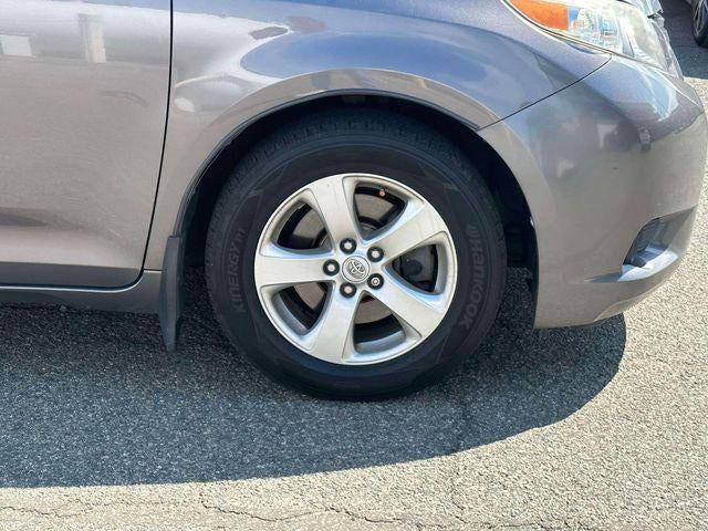 2014 Toyota Sienna LE