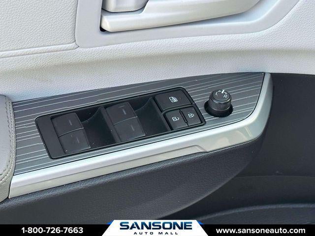 2025 Toyota Sienna LE 8 Passenger