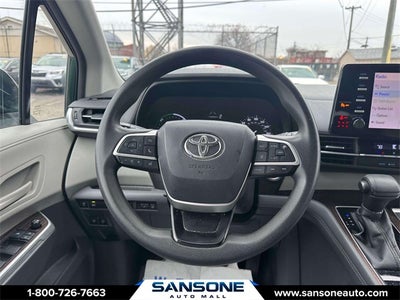 2021 Toyota Sienna LE 8 Passenger