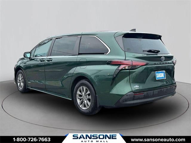 2021 Toyota Sienna LE 8 Passenger