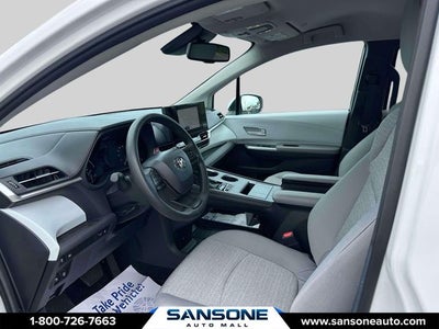 2026 Toyota Sienna LE 8 Passenger