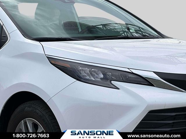 2026 Toyota Sienna LE 8 Passenger