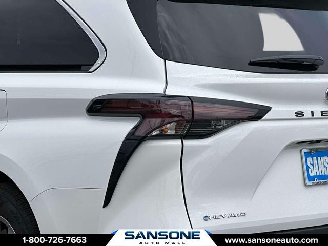 2026 Toyota Sienna LE 8 Passenger