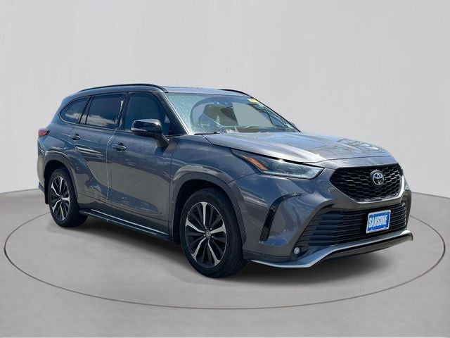 2022 Toyota Highlander XSE