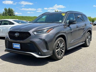 2022 Toyota Highlander XSE