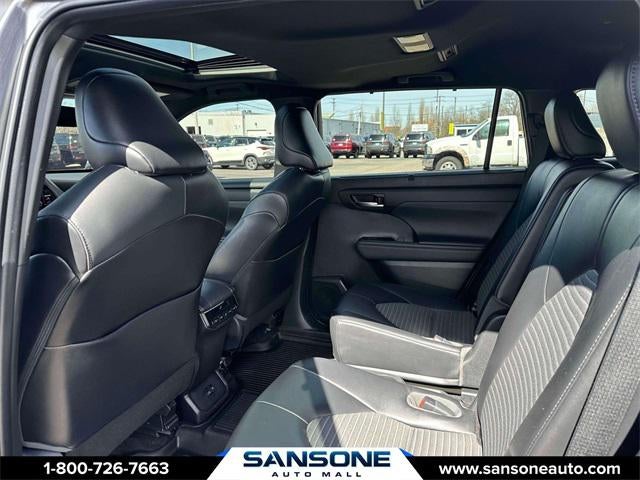 2022 Toyota Highlander XSE