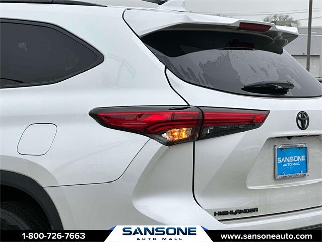 2022 Toyota Highlander XSE