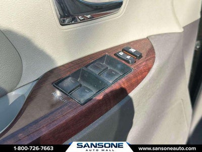2014 Toyota Sienna XLE 8 Passenger