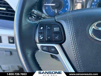 2017 Toyota Sienna XLE 8 Passenger