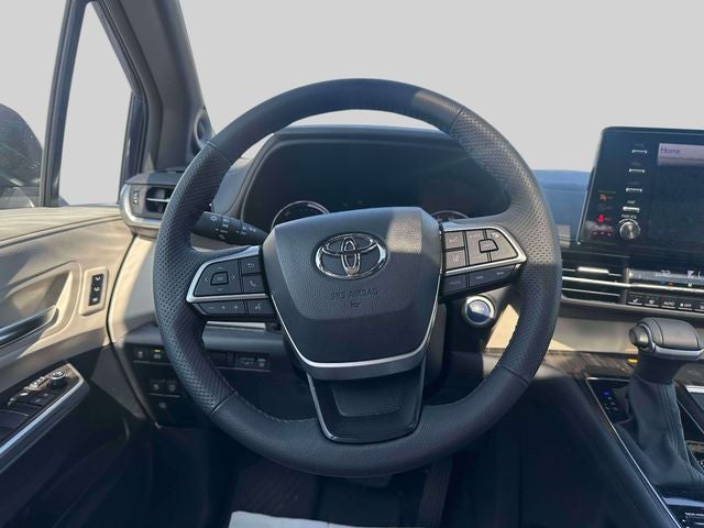 2024 Toyota Sienna Limited 7 Passenger