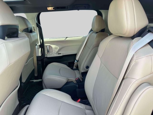 2024 Toyota Sienna Limited 7 Passenger