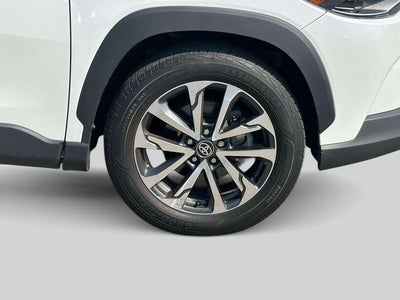 2024 Toyota Corolla Cross XLE
