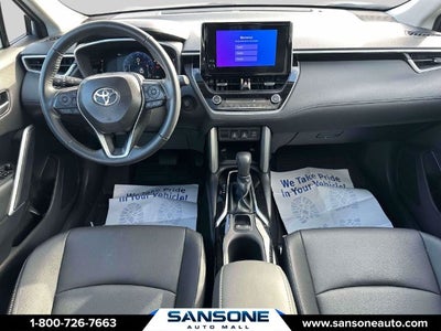 2025 Toyota Corolla Cross XLE