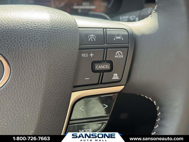 2025 Toyota Crown Signia XLE