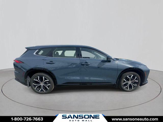 2025 Toyota Crown Signia XLE