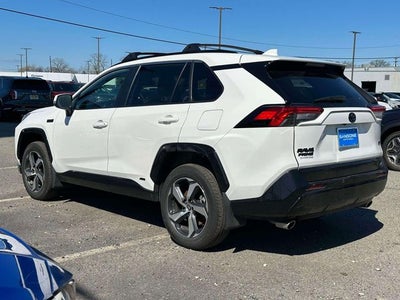 2024 Toyota RAV4 Prime SE