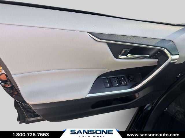 2025 Toyota RAV4 Hybrid XLE Premium