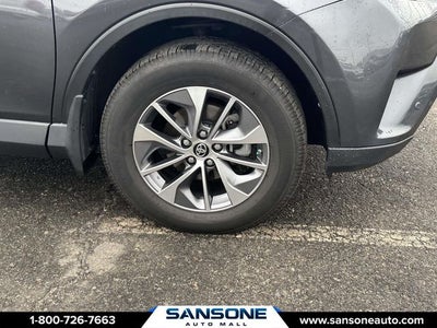 2017 Toyota RAV4 Hybrid XLE