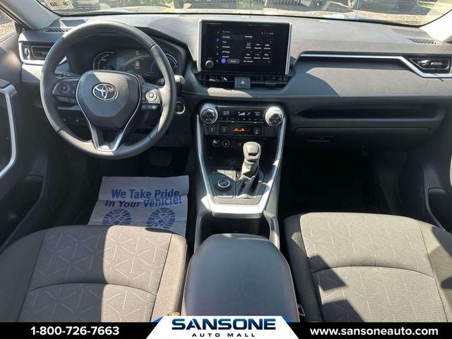 2025 Toyota RAV4 Hybrid XLE