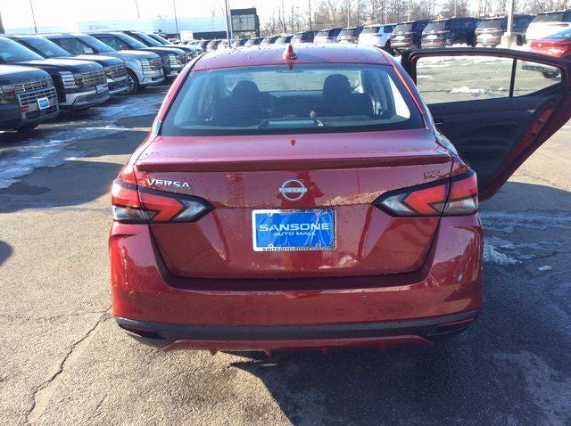 2025 Nissan Versa 1.6 SR