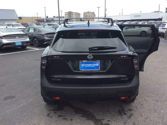 2026 Nissan Kicks SV