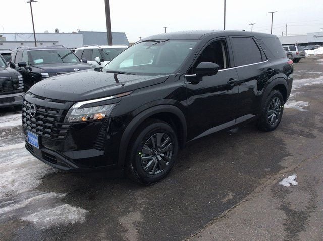 2026 Nissan Pathfinder S