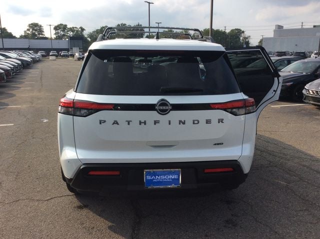 2026 Nissan Pathfinder SV