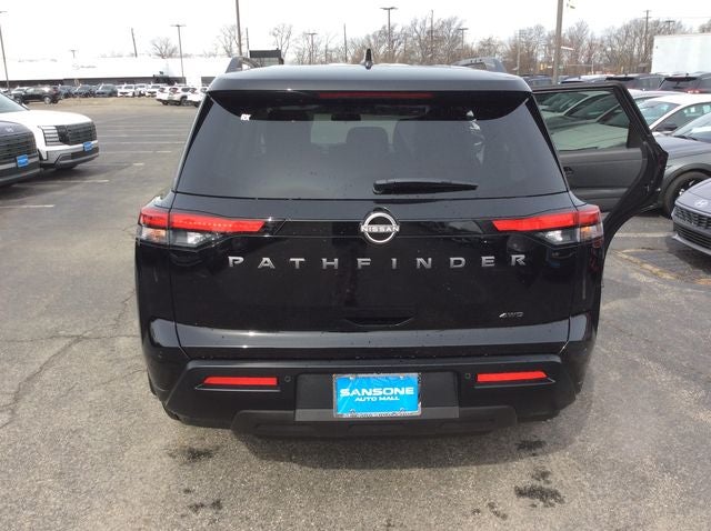 2026 Nissan Pathfinder SV