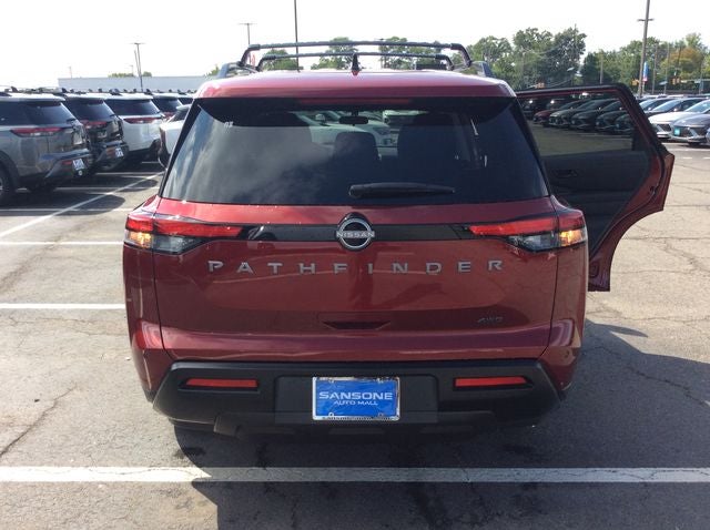 2026 Nissan Pathfinder SV