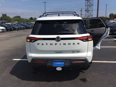 2026 Nissan Pathfinder SL