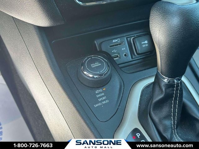 2016 Jeep Cherokee Sport