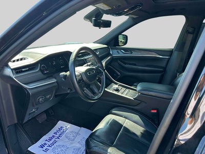 2022 Jeep Grand Cherokee Overland