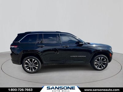 2022 Jeep Grand Cherokee Overland