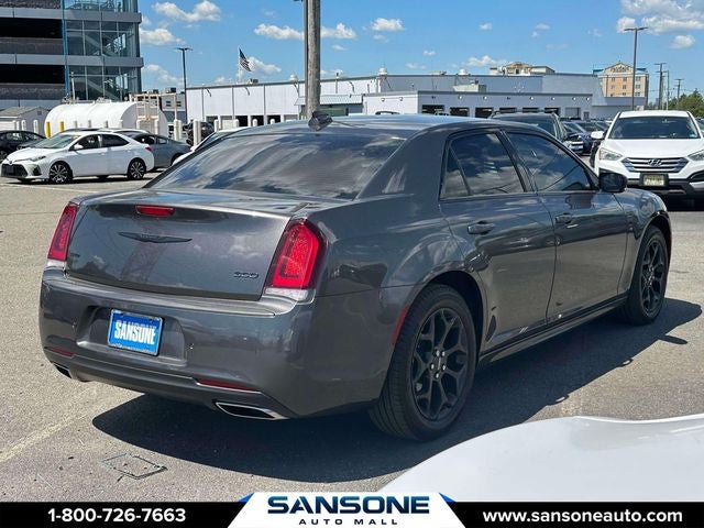 2022 Chrysler 300 Touring