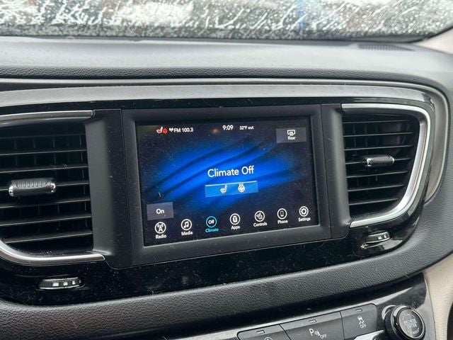 2020 Chrysler Pacifica Touring L