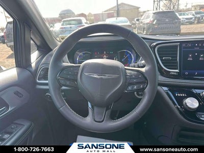 2023 Chrysler Pacifica Hybrid Touring L