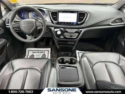 2023 Chrysler Pacifica Hybrid Touring L