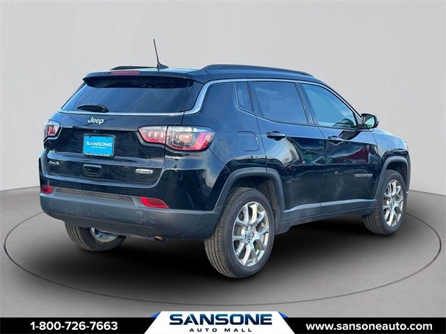 2022 Jeep Compass Latitude Lux
