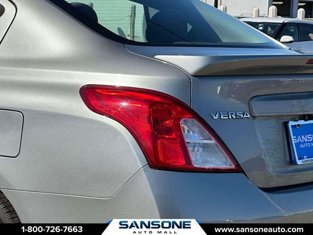 2014 Nissan Versa 1.6 SV