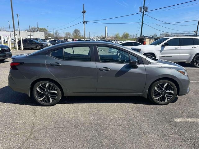 2025 Nissan Versa 1.6 SR