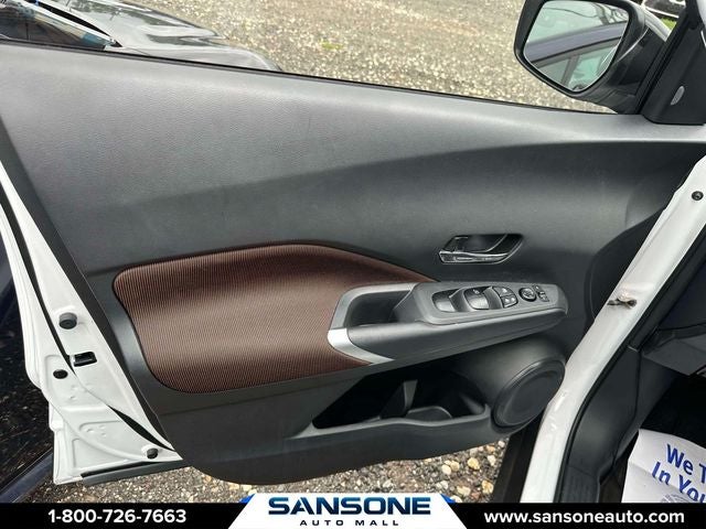 2024 Nissan Kicks SR