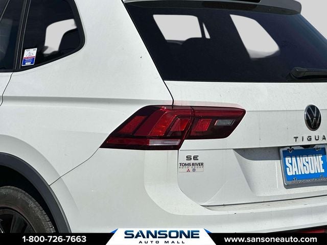 2022 Volkswagen Tiguan 2.0T SE R-Line Black