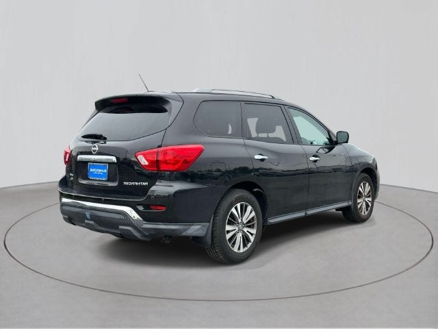 2017 Nissan Pathfinder SL