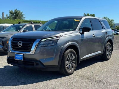 2024 Nissan Pathfinder S